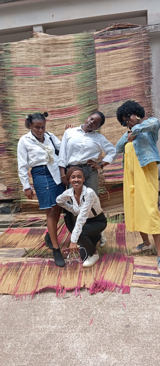 NASELS RETRO DAY, STUDENTS DAZZLE IN&nbsp;STYLE